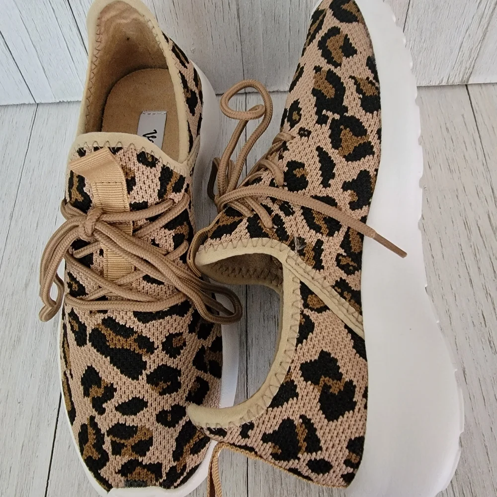 50% OFF SALE-GYPSY JAZZ/ VERY G- CERRITO LEOPARD SNEAKERS - Picture 6 of 7